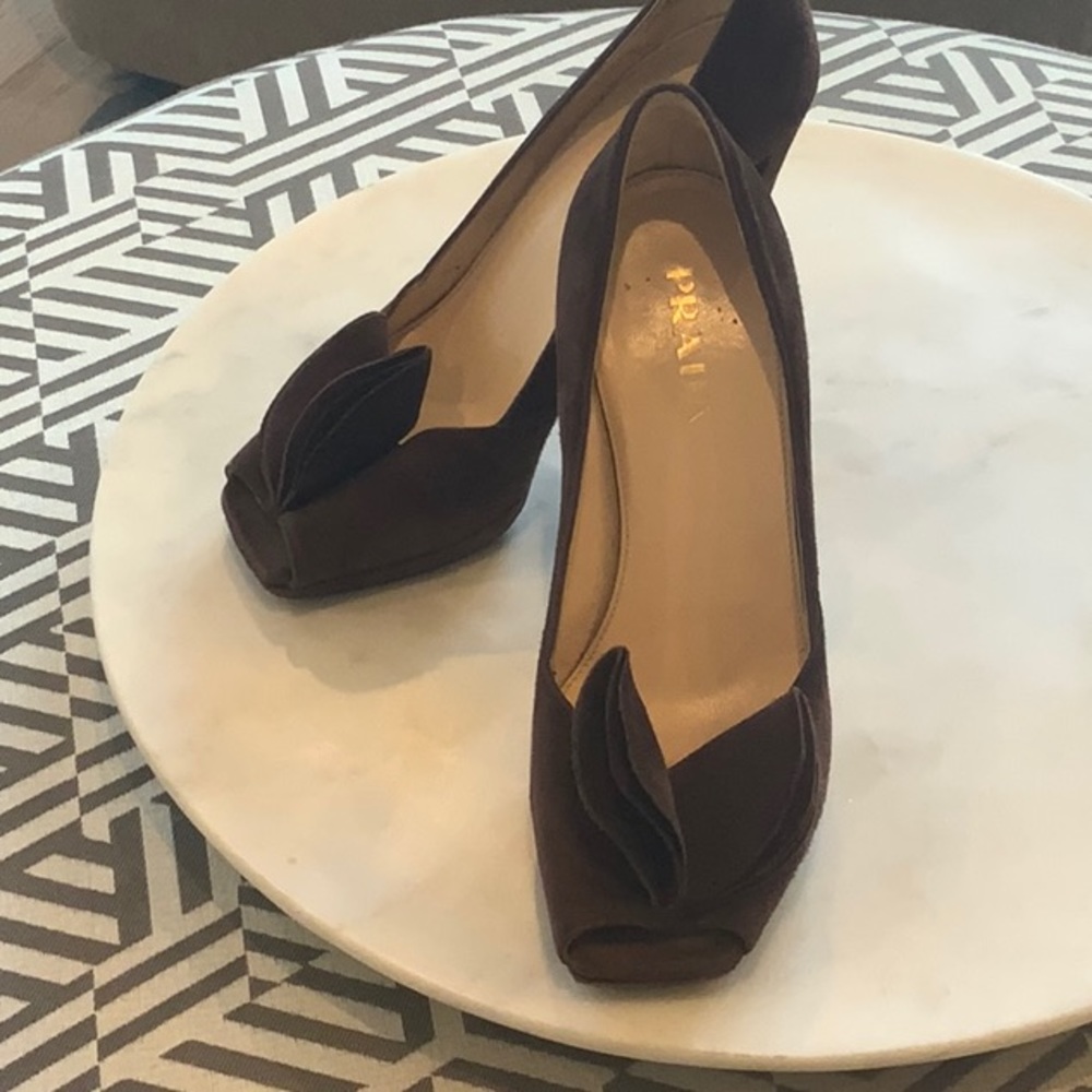 ❤️ PRADA BROWN SUEDE PLATFORM HEELS SIZE 7. - Picture 6 of 9